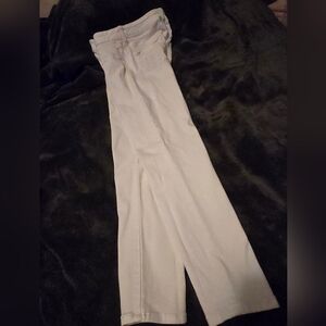 White American Eagle jeans